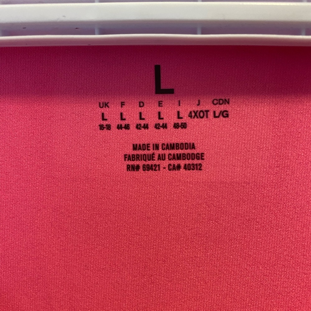 NWOT Reebok Workout Top - Picture 5 of 5